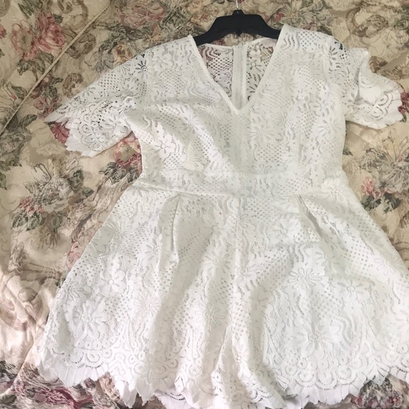 entro Other - Lace white romper